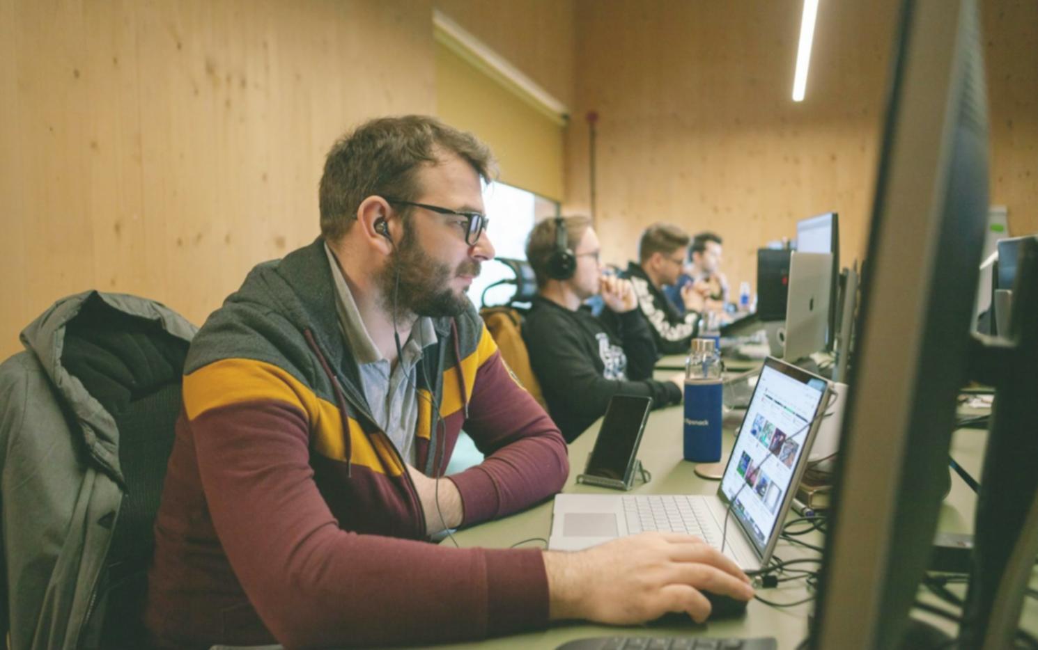 Analyse collaborative des retours d'apprenants